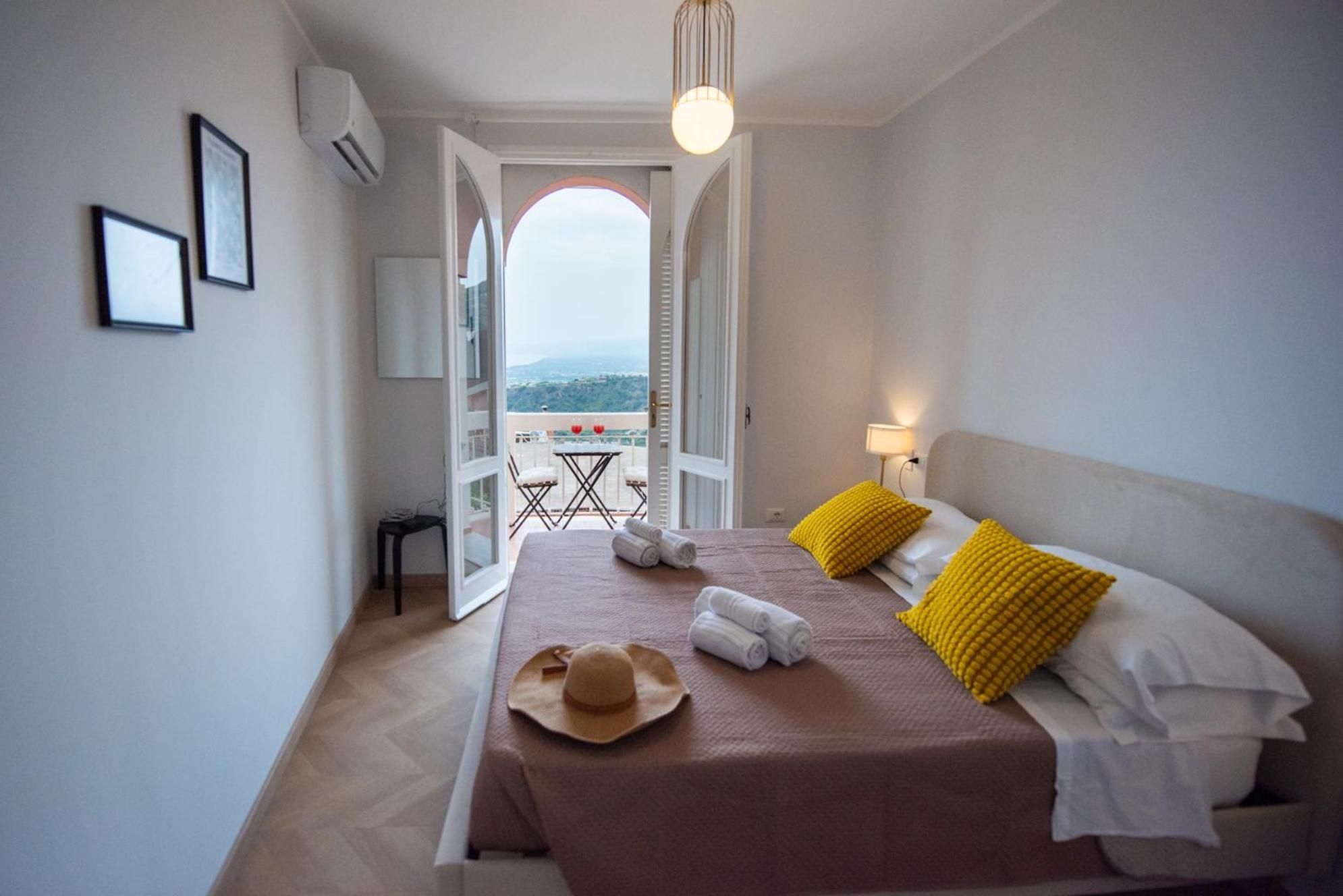 Villa Clara Suites ตาออร์มินา ภายนอก รูปภาพ